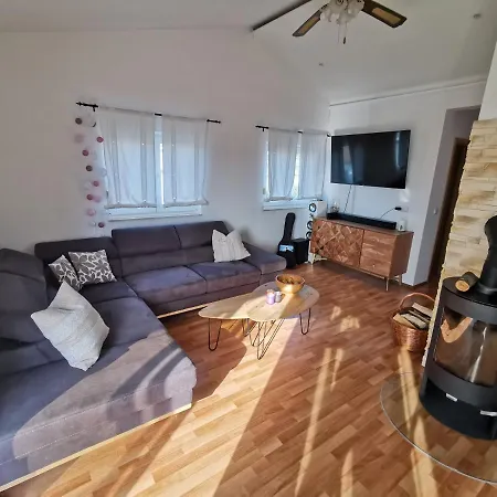 Mala Vala #2 - Seeview - 120 Qm - 3 Sz - Max 6 Pers Apartment Trogir
